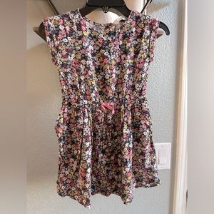 H&M Girls Floral Dress with front pockets US Size 3-4Y
